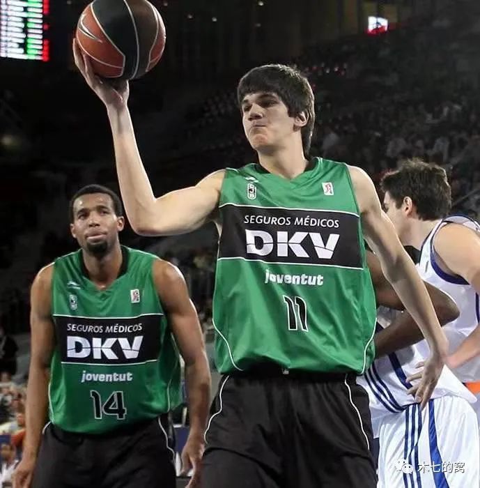 彩纷呈的比 彩纷呈的比