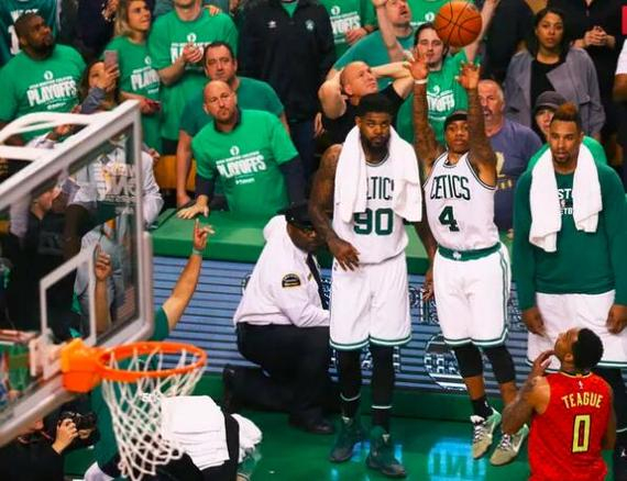 拉塞尔不仅 拉塞尔不仅