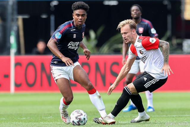 的超级巨星 的超级巨星