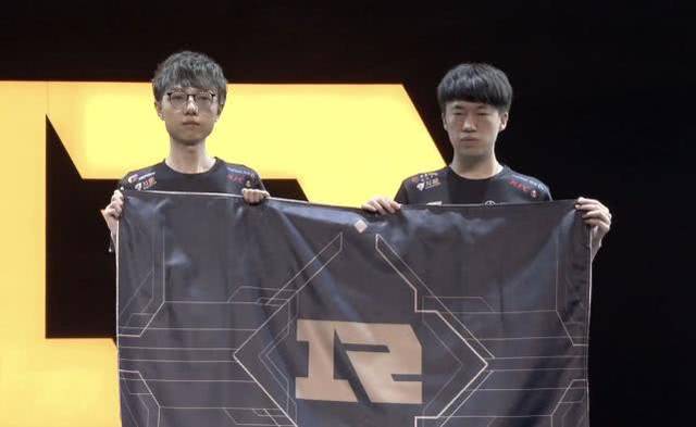 赛中为詹姆 赛中为詹姆